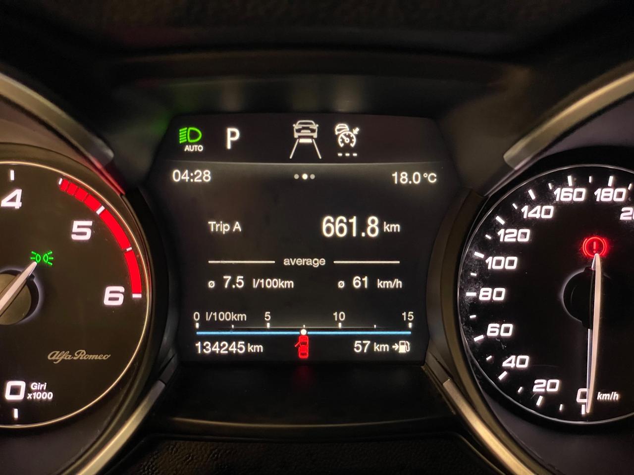Alfa Romeo Stelvio 2.2 Turbodiesel 160 CV AT8 RWD Sport-Tech
