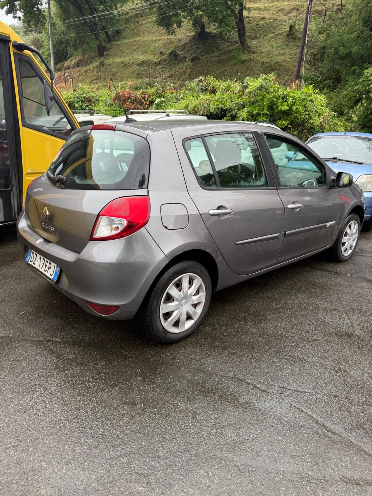 Renault Clio Storia 1.2 5 porte Confort