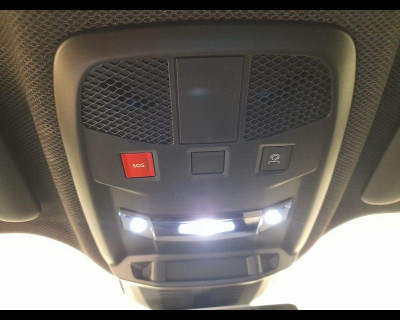 Jeep Avenger E-Hybrid Summit 1.2 110cv Dct Mhev