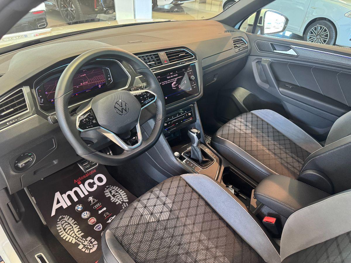 VOLKSWAGEN Tiguan 2.0 TDI DSG R-Line Luci Ambient