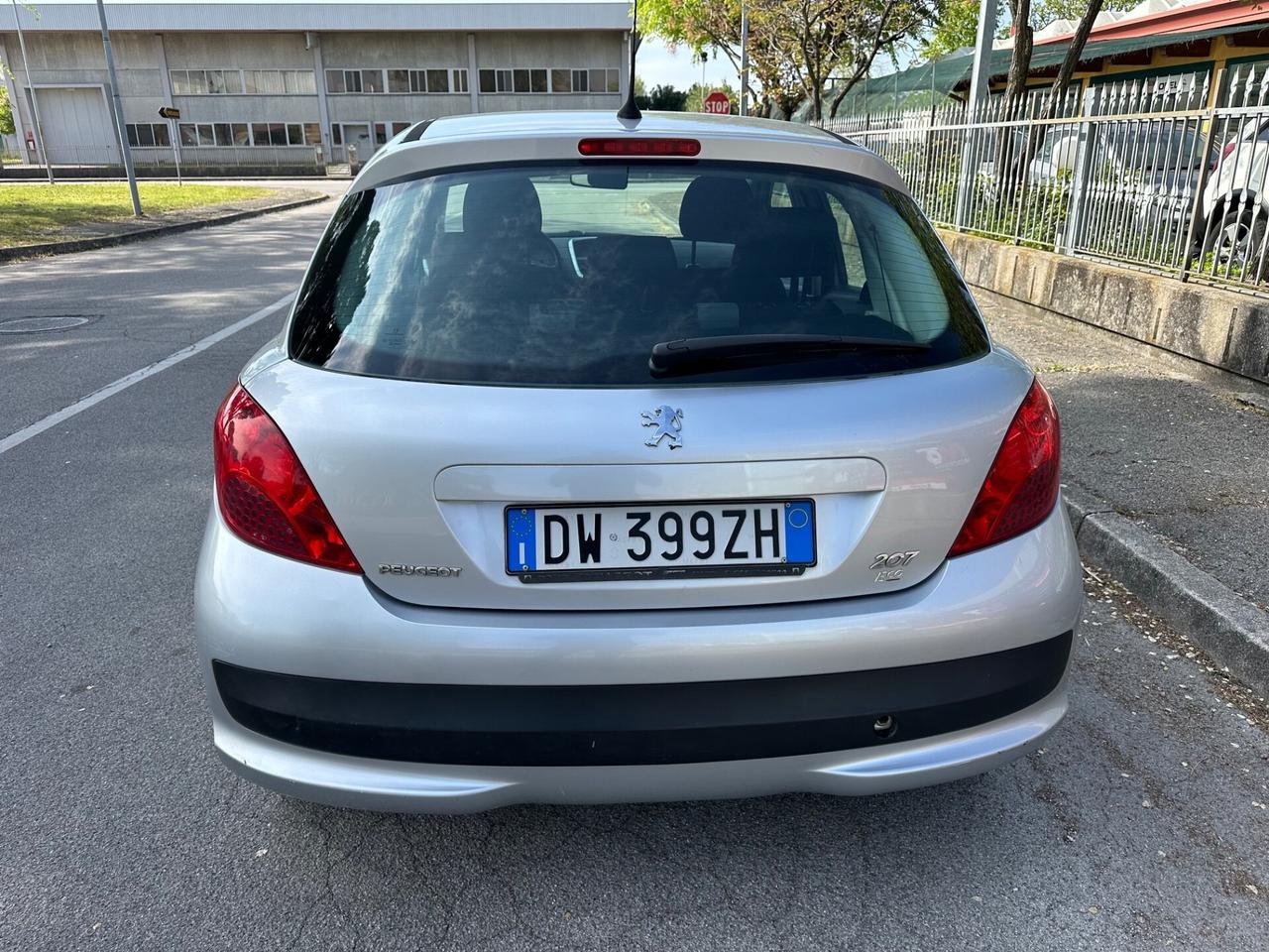 Peugeot 207 1.4 8V 75CV 5p. X Line ECO GPL