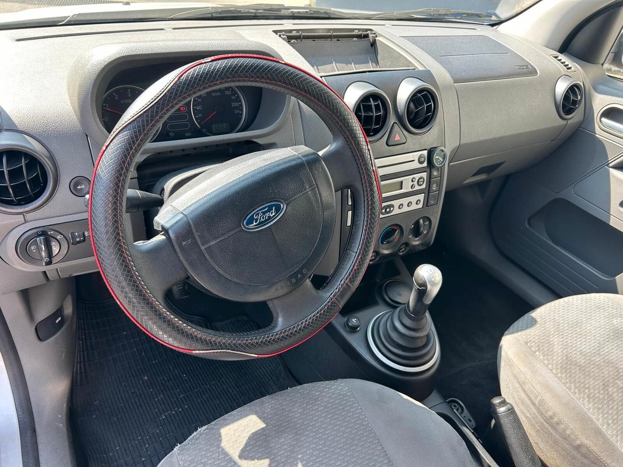Ford Fusion 1.4cc diesel(PRIVATO)-2003