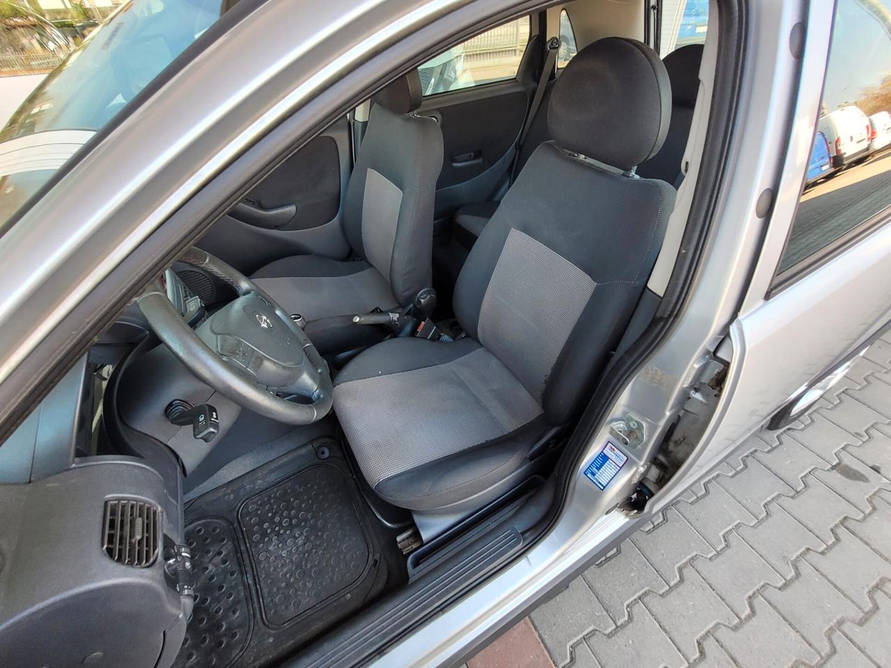 Opel Corsa 1.0i 12V cat 5 porte Club