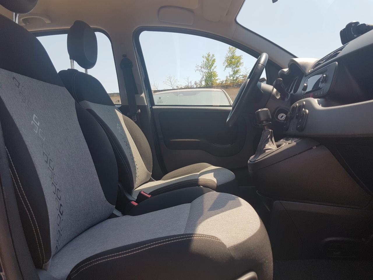 Fiat Panda 1.2 Lounge Clima aut Cerchi Sensori Park