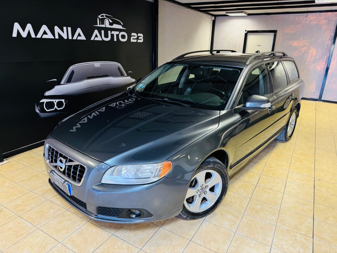 VOLVO V70 2.4 d5 Summum*unipro*service*km originali*