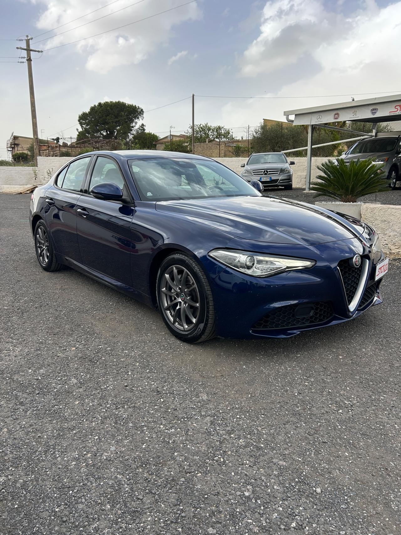 Alfa Romeo Giulia 2.2 Turbodiesel 136 CV AT8 Business