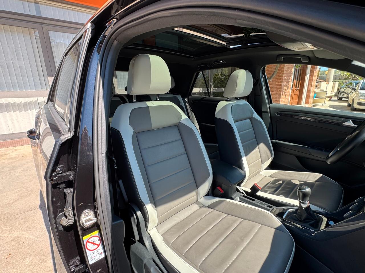 Volkswagen T-Roc 1.5 TSI R-line