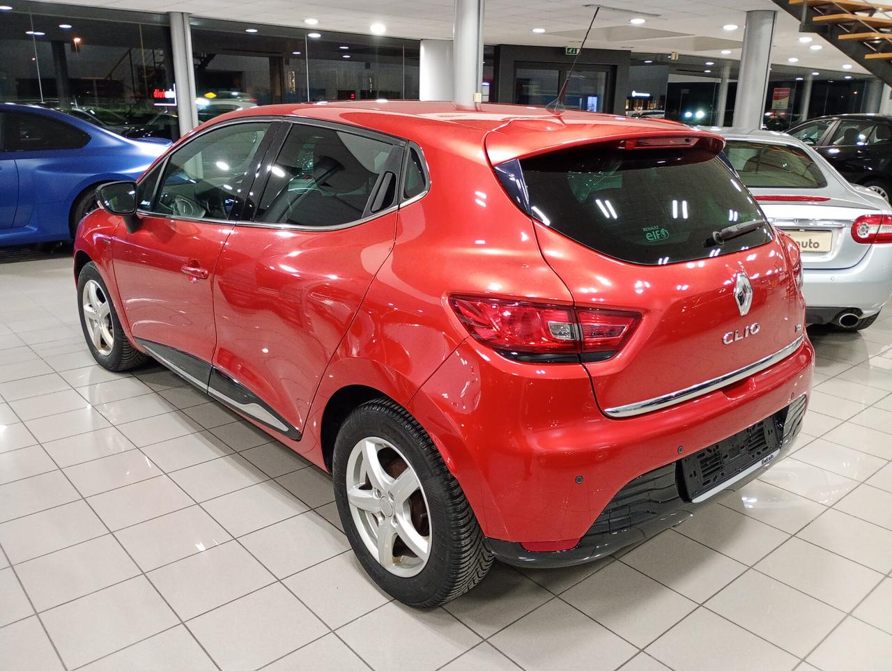 Renault Clio TCe 12V 90CV Start&Stop 5 porte Limited - Neopatentati
