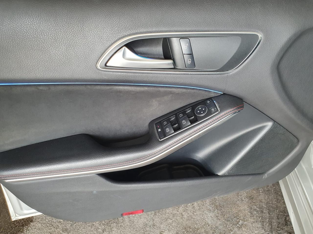 Mercedes-benz A 180 200 CDI BlueEFFICIENCY Premium