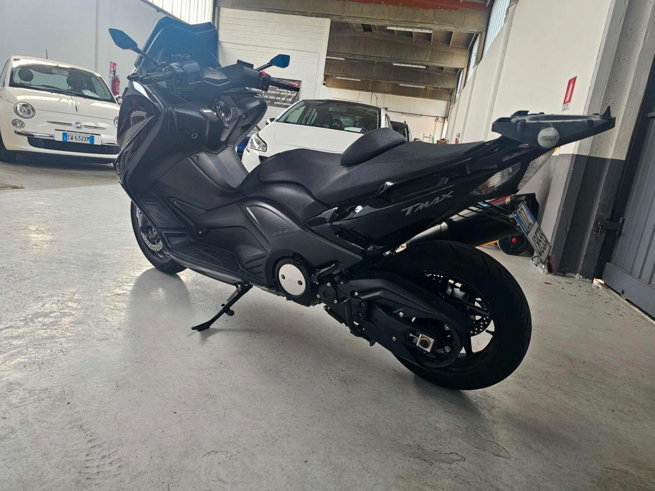 Yamaha T Max 530