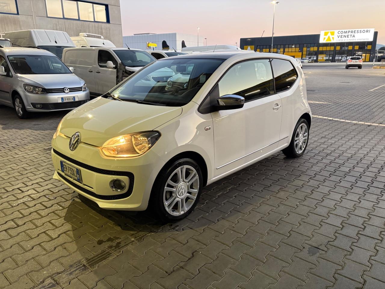 Volkswagen up! 1.0 3p. eco take BlueMotion Technology