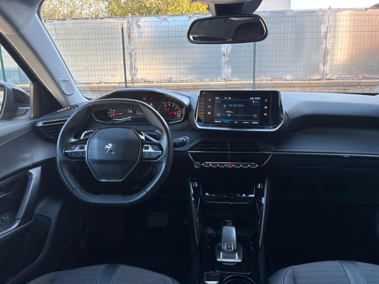 Peugeot 2008 BlueHDi 130 S&S EAT8 Allure