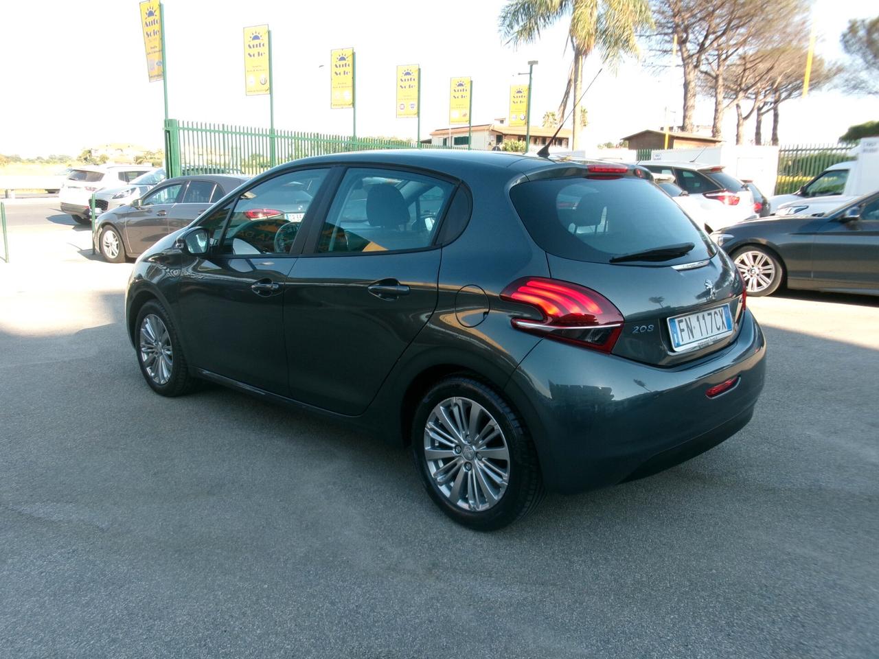 Peugeot 208 1.2 PURETCH 82cv E6 ALLURE 5 PORTE **PERFETTA** 27/12/2017