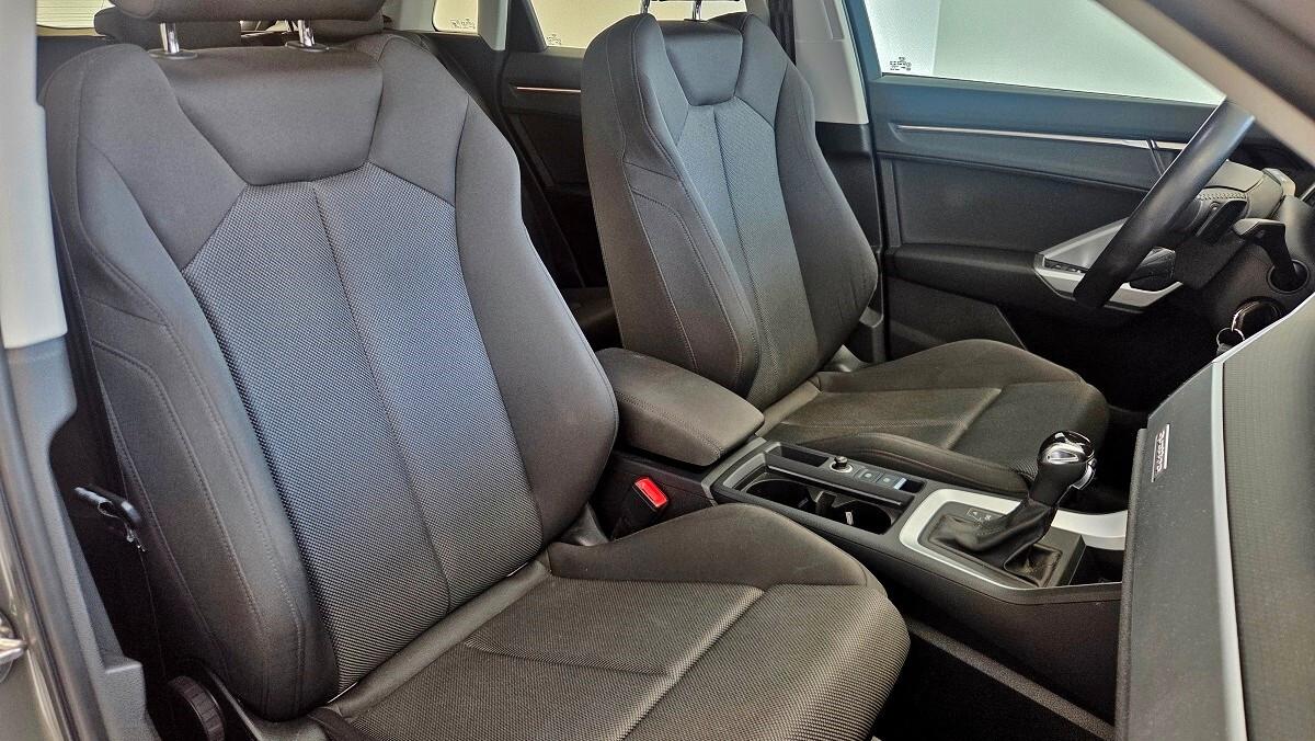 Audi Q3 40 TFSI Quattro S-Tronic Business Advanced