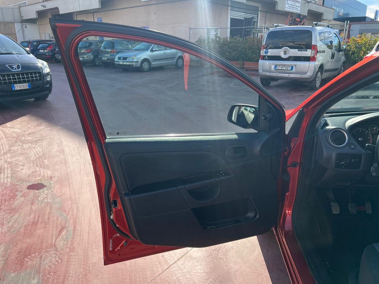 Ford Fiesta 1.4 TDCi 5p. Ghia