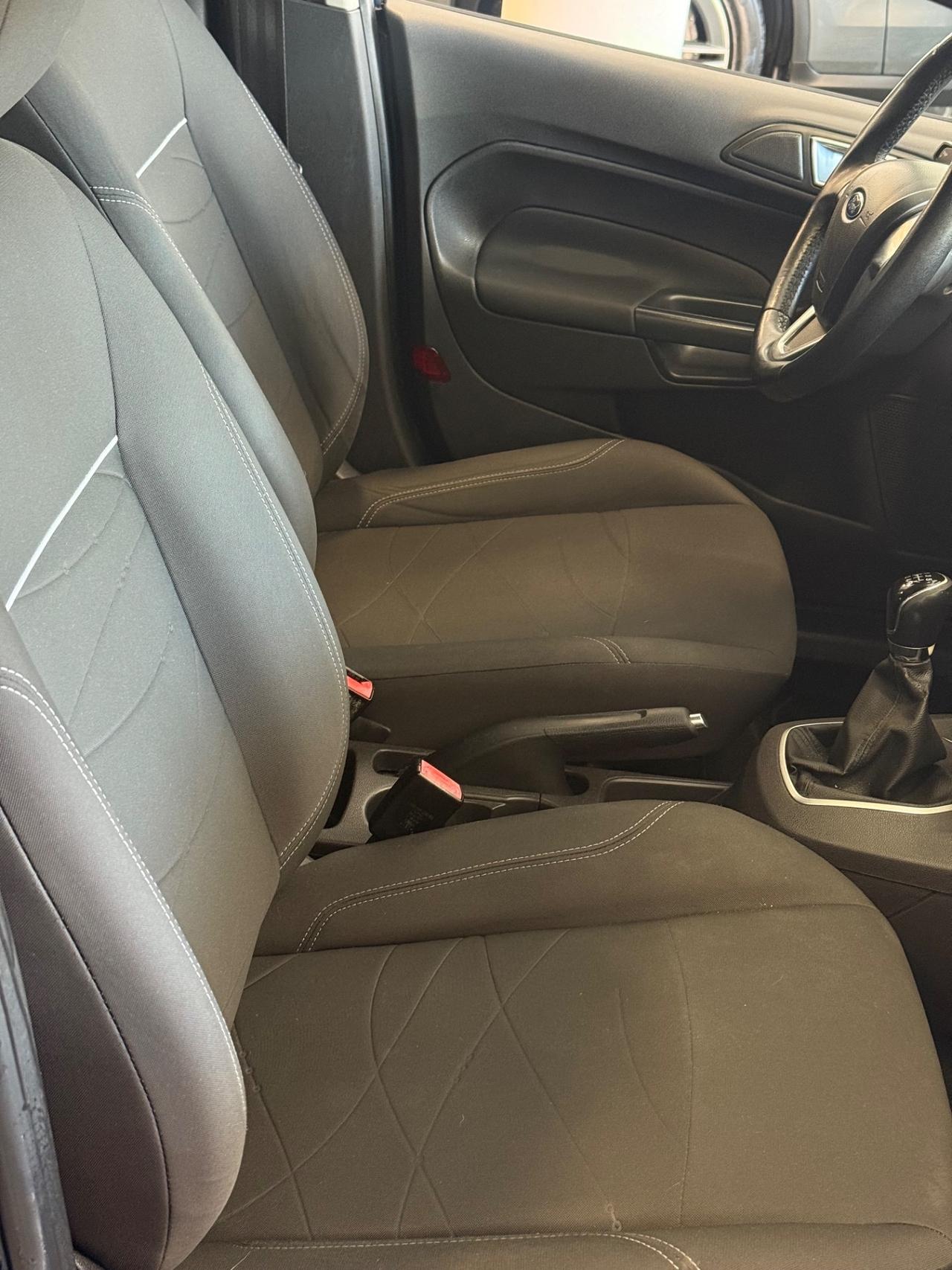 Ford Fiesta 1.5 TDCi 75CV 5 porte Titanium