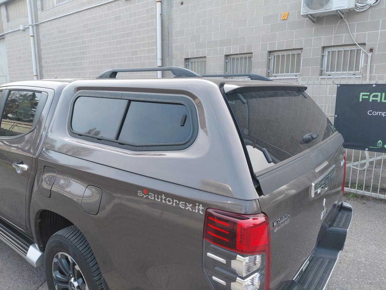 Mitsubishi L200 2.3d D.cab UNICO PROPRIETARIO