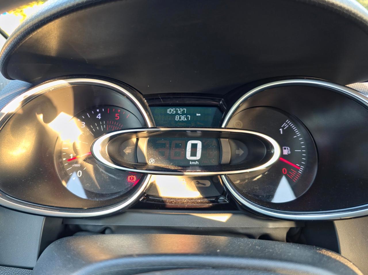 Renault Clio dCi 8V 75 CV 5 porte Duel2 CV-75 E6 Manuale NEO 2019