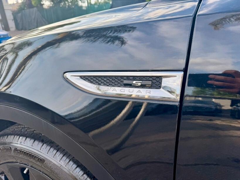 Jaguar E-Pace 2.0D 150 CV R-Dynamic S