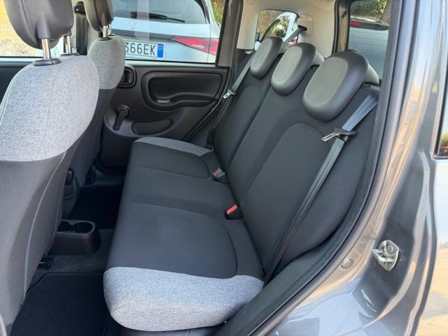 FIAT Panda 1.0 HYBRID CITY LIFE+CLIMATRONIC+SCHERMO+5POSTI