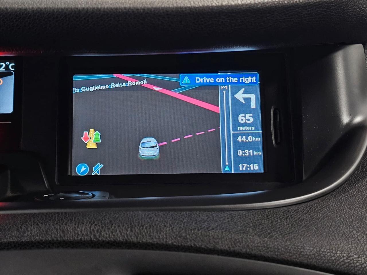 Renault Scenic Scénic XMod dCi 110 CV EDC Bose