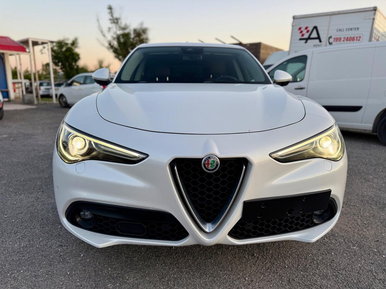 Alfa Romeo Stelvio 2.2 Turbodiesel 210 CV AT8 Q4 Executive