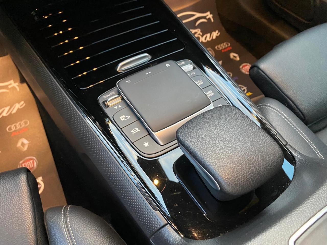 MERCEDES GLB 180 CDI SPORT NAVI CAM LED 2021
