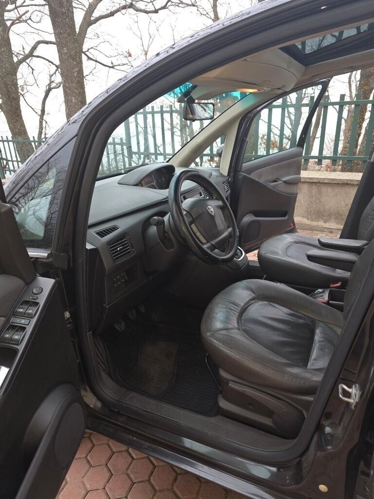 Lancia MUSA 1.6 Multijet Poltrona Frau