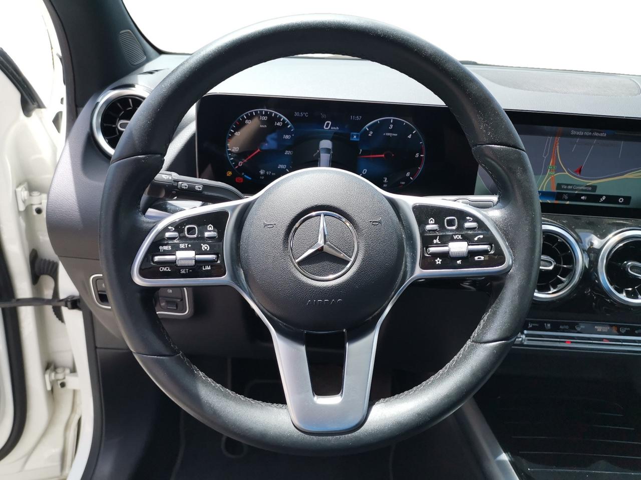 Mercedes-Benz GLA-H247 2020 - GLA 200 d Sport Plus auto