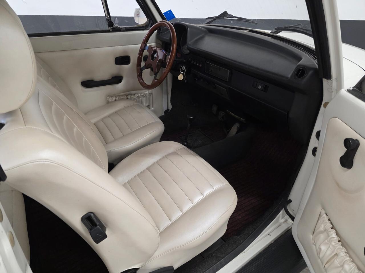 Volkswagen Maggiolino Cabrio