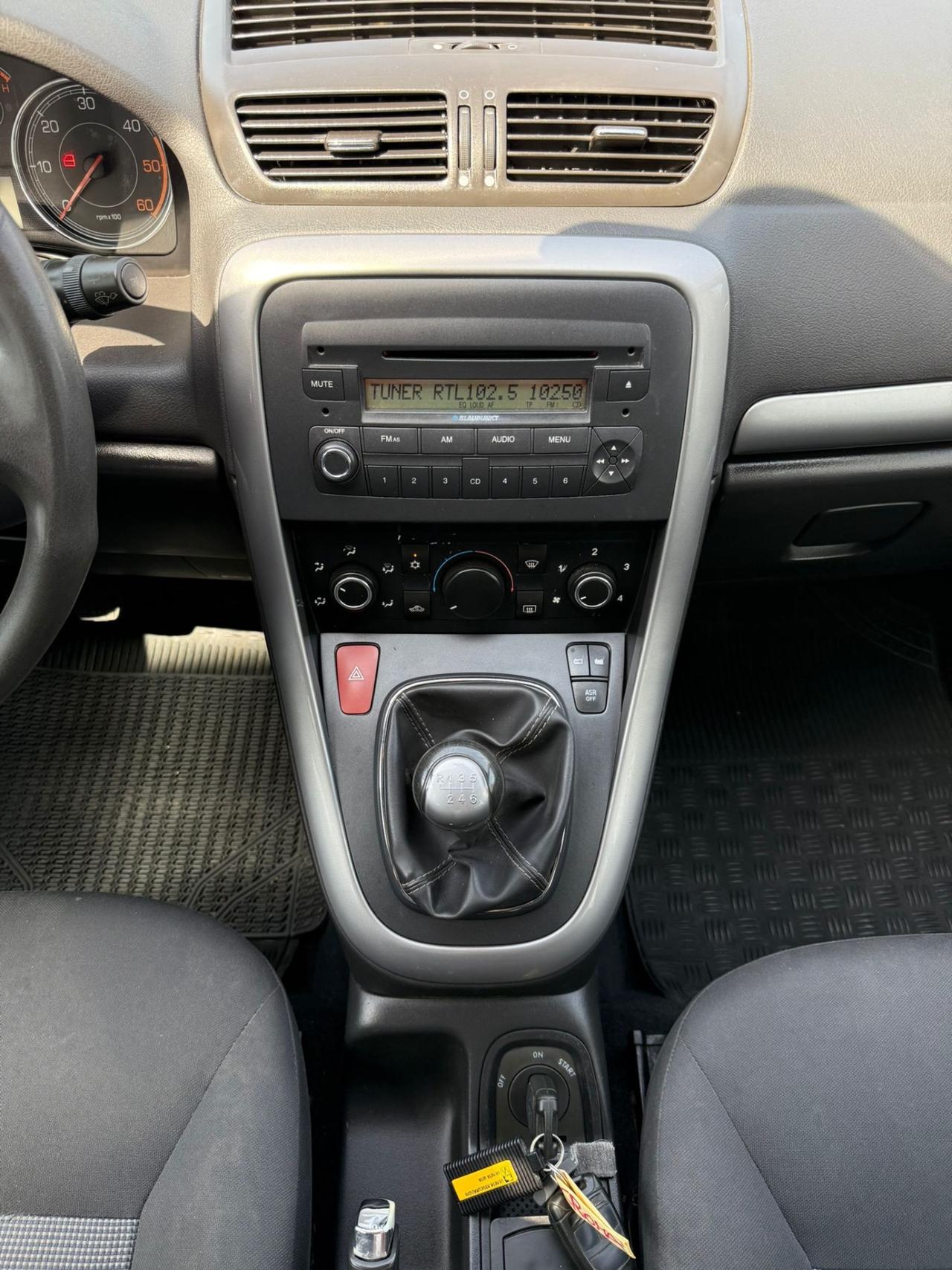 Fiat Croma 1.9 Multijet - NEOPATENTATI