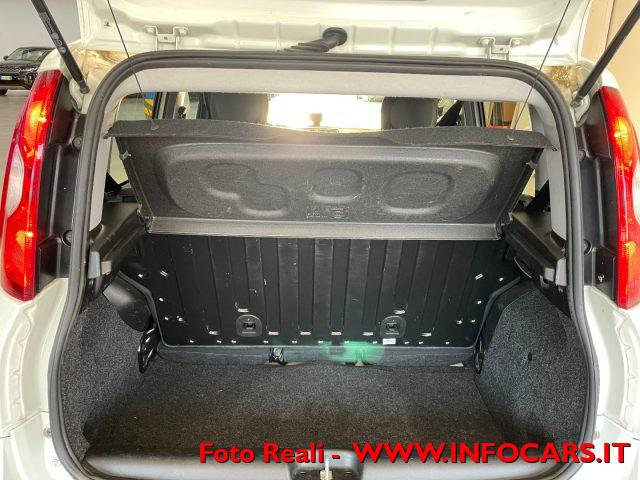 FIAT Panda 1.0 FireFly S&S Hybrid City Life PROMO !!