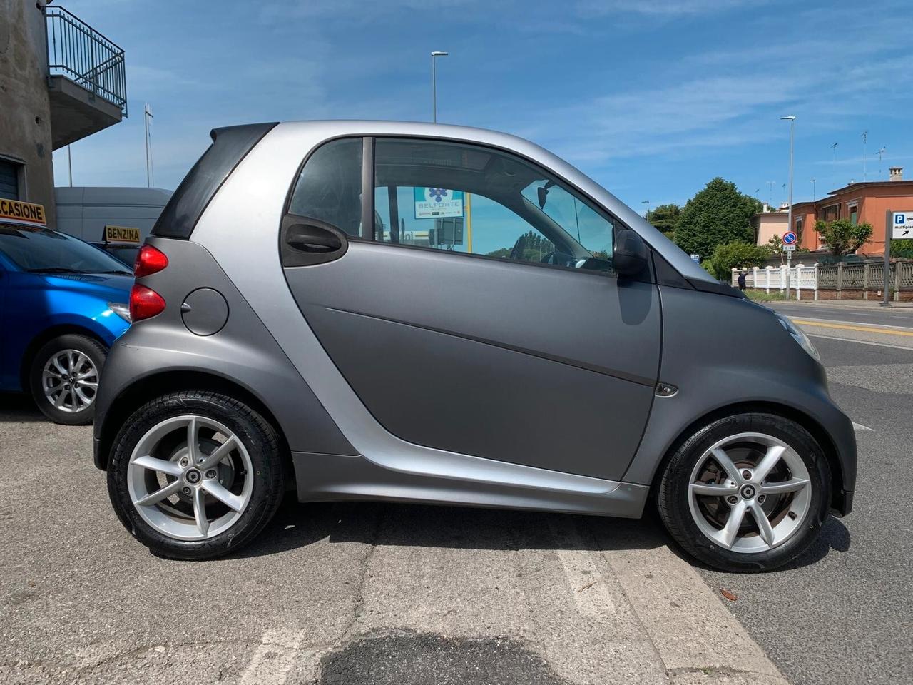 Smart ForTwo 1000 52 kW MHD coupé passion