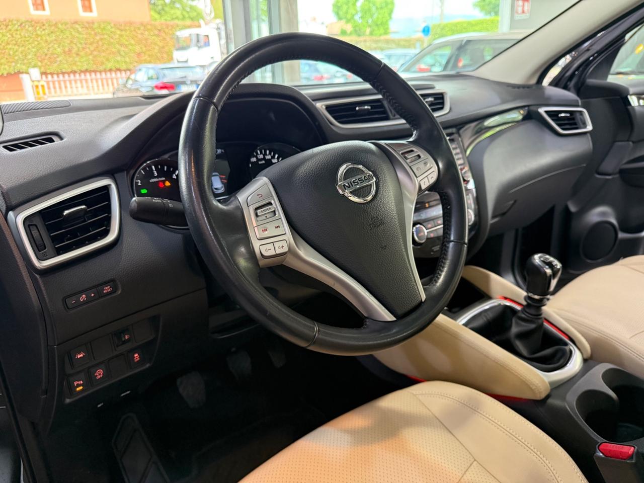 Nissan Qashqai 1.5 dci Tekna 110cv TETTO+CAMERE 360°