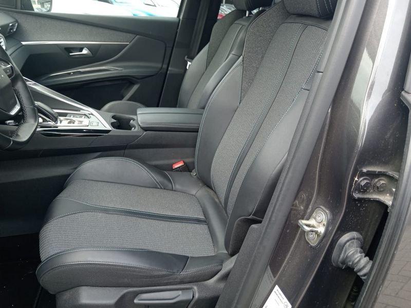 Peugeot 3008 BlueHDI 130 EAT8 S&S Allure Pack - Autocarro N1