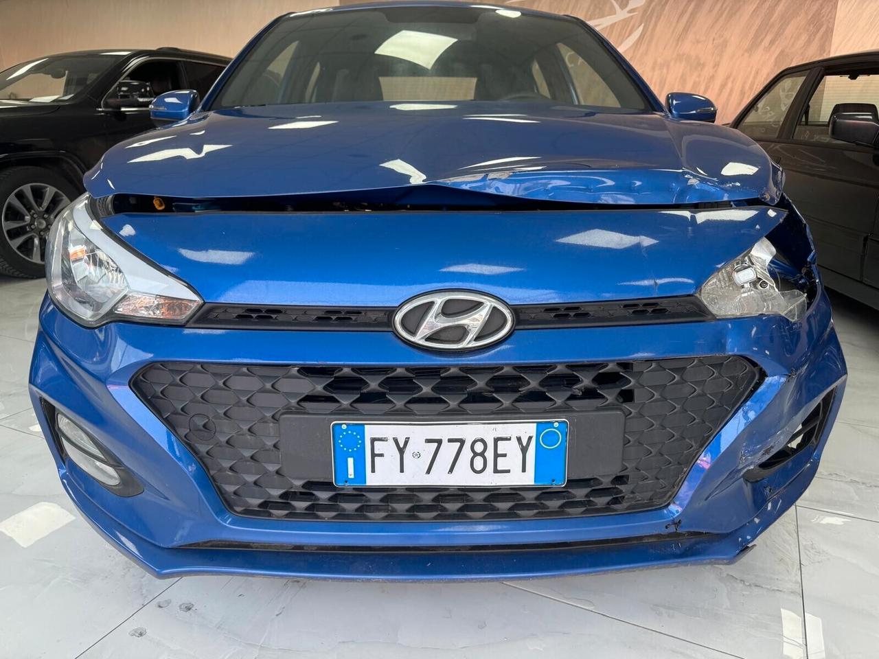 Hyundai i20 1.2 5 porte Econext Connectline - Danneggiata