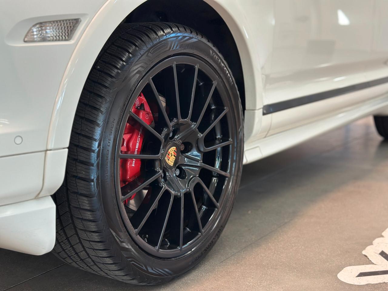 Porsche Cayenne 4.8 GTS