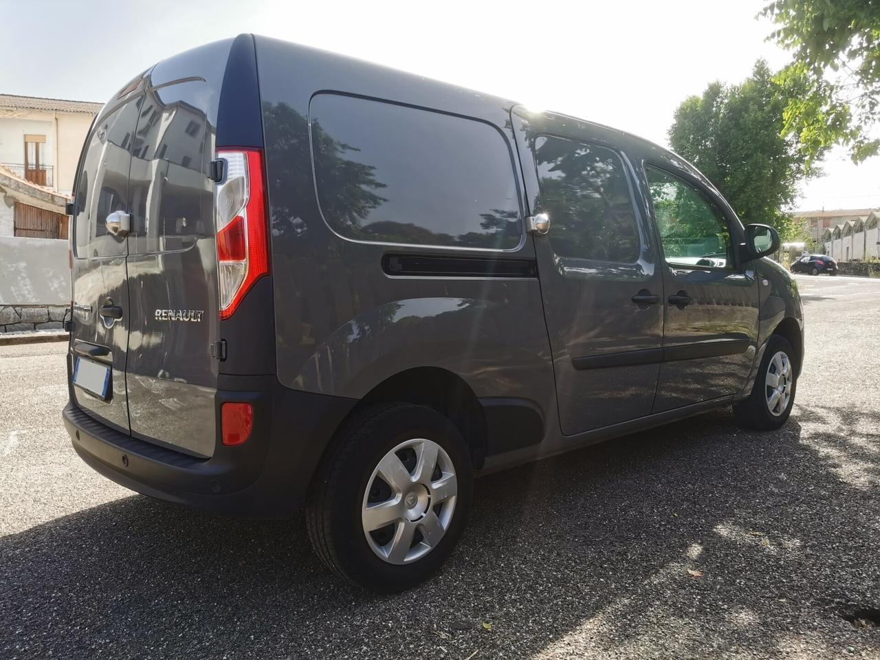 RENAULT KANGOO 1.5 DCI RAPID MAXI EXTRA