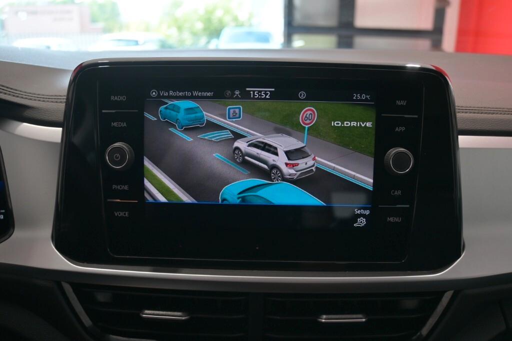 VOLKSWAGEN T-ROC 2.0 TDI 115CV SCR LIFE ( FARI LED - DIGITAL COCKPIT - ADAPTIVE CRUISE - NAVI - APP CONNECT - PARK ASSIST - TETTO BICOLORE )