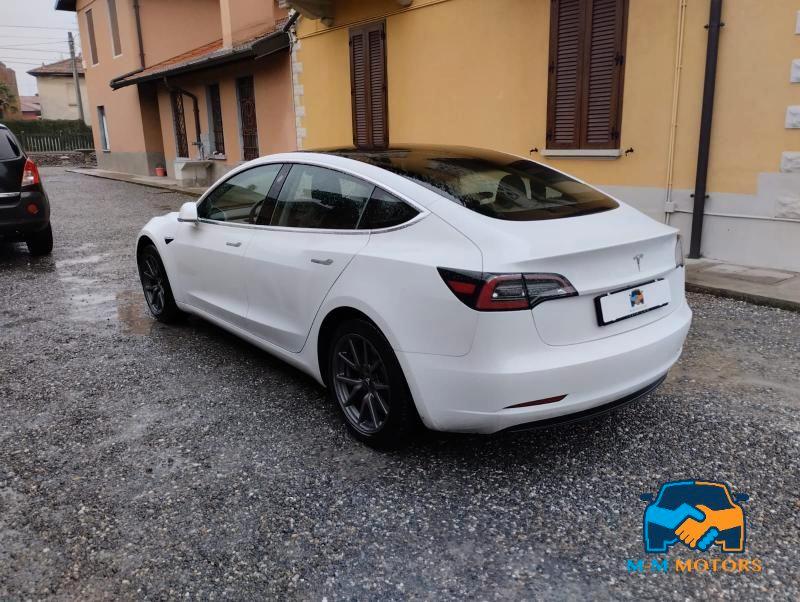 Tesla Model 3 Standard rwd Plus
