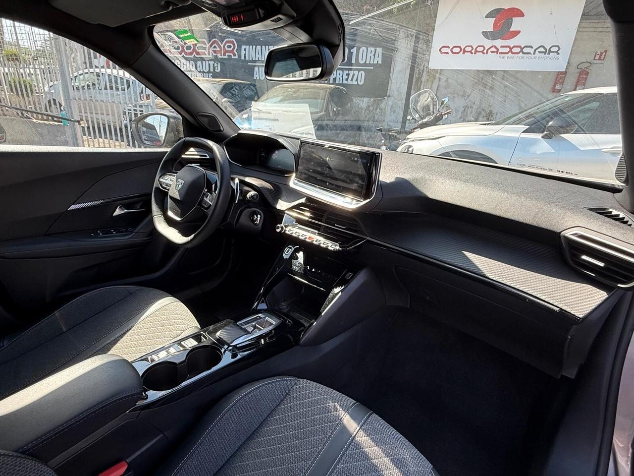 PEUGEOT 2008 2025 AUTOMATICA 130CV BENZINA ALLURE 18000KM