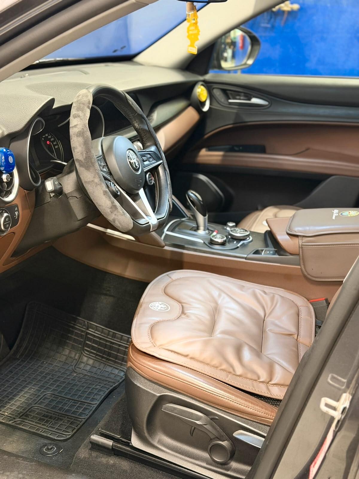 Alfa Romeo Stelvio 2.2 Turbodiesel 180 CV AT8 RWD Business