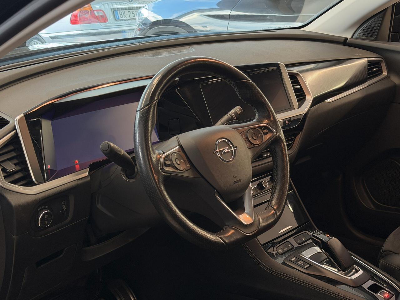 Opel Grandland GSe awd Benzina/plug-in 1.6cc 300cv automatica