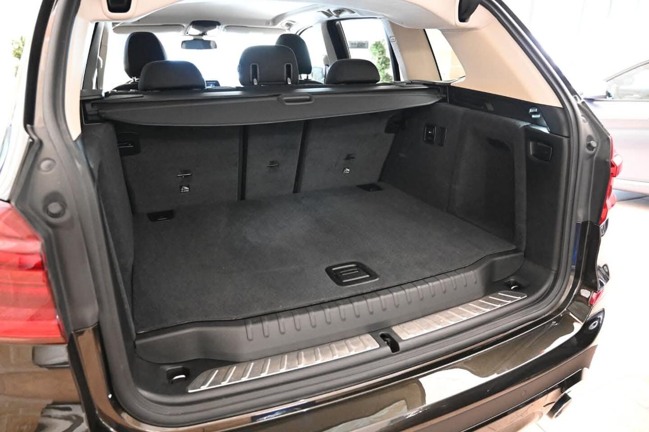 Bmw X3 xDrive20D Advantage FULL Led
