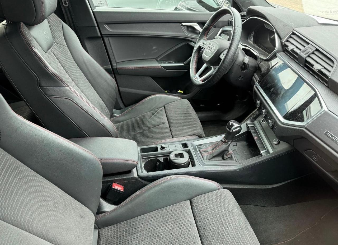 Audi Q3 35 TDI S tronic S Line Tetto Panorama Fari Led