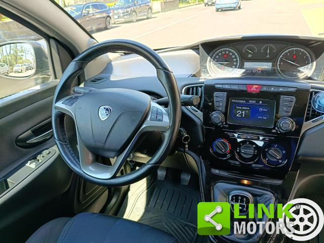 LANCIA Ypsilon 0.9 TwinAir 85 CV 5 porte Metano Ecochic