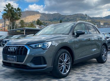 Audi Q3 Business 2.0 TDI 150CV s-tronic 35