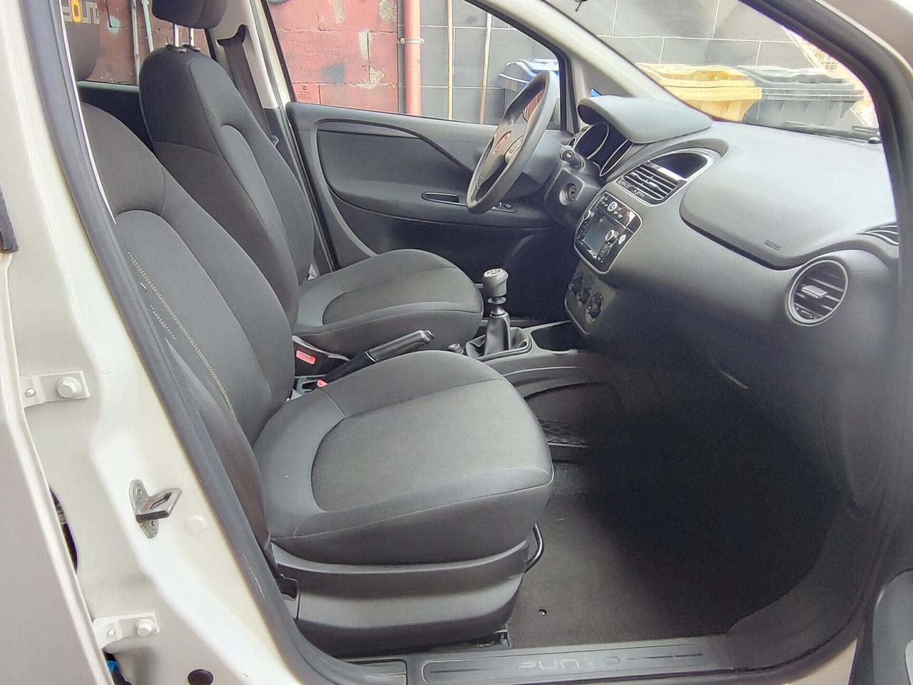 Fiat Punto 1.2 BENZINA Young NAVIGATORE