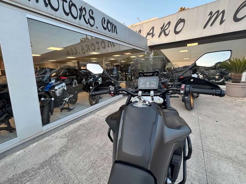 Voge Valico 900 DSX 2024 / KM 13.000 Tua a solo 69 Euro al mese
