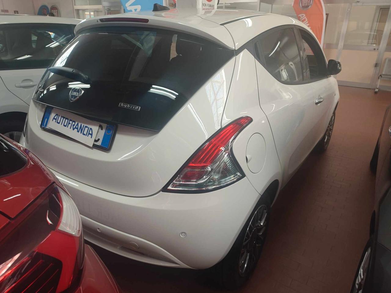 Lancia Ypsilon 1.0 FireFly 5 porte S&S Hybrid Gold Plus